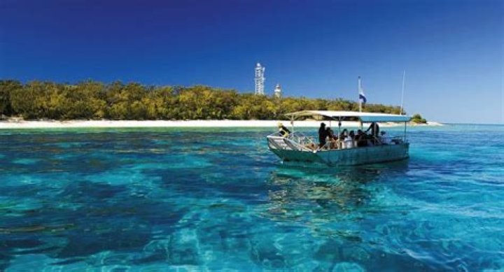 How do I get to Lady Elliot Island