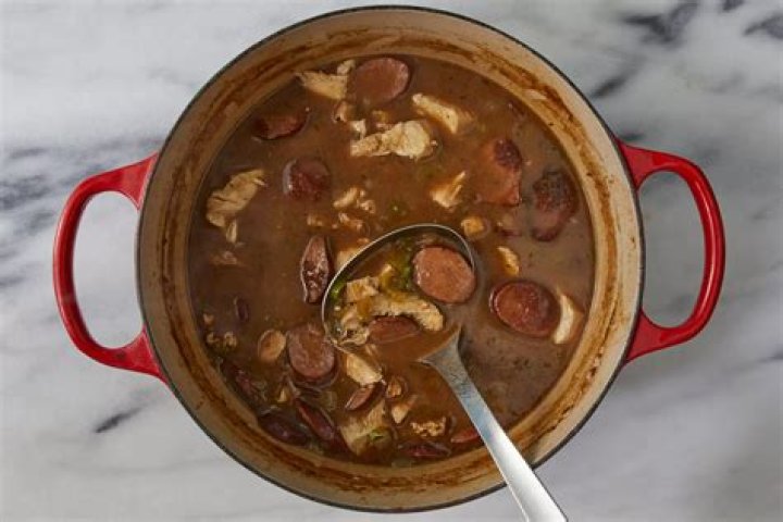 Should gumbo be thick or soupy