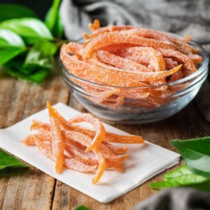 What is grapefruit peel used for
